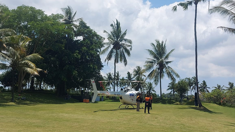 Kaba Kaba Estate - Expansive helipad area